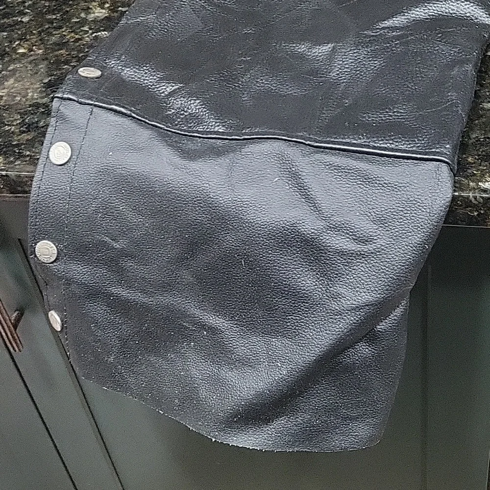 Diamond Plate Buffalo Leather Black Lined Pebbled Leather Motorcycle Chaps Sz XL - Picture 6 of 9